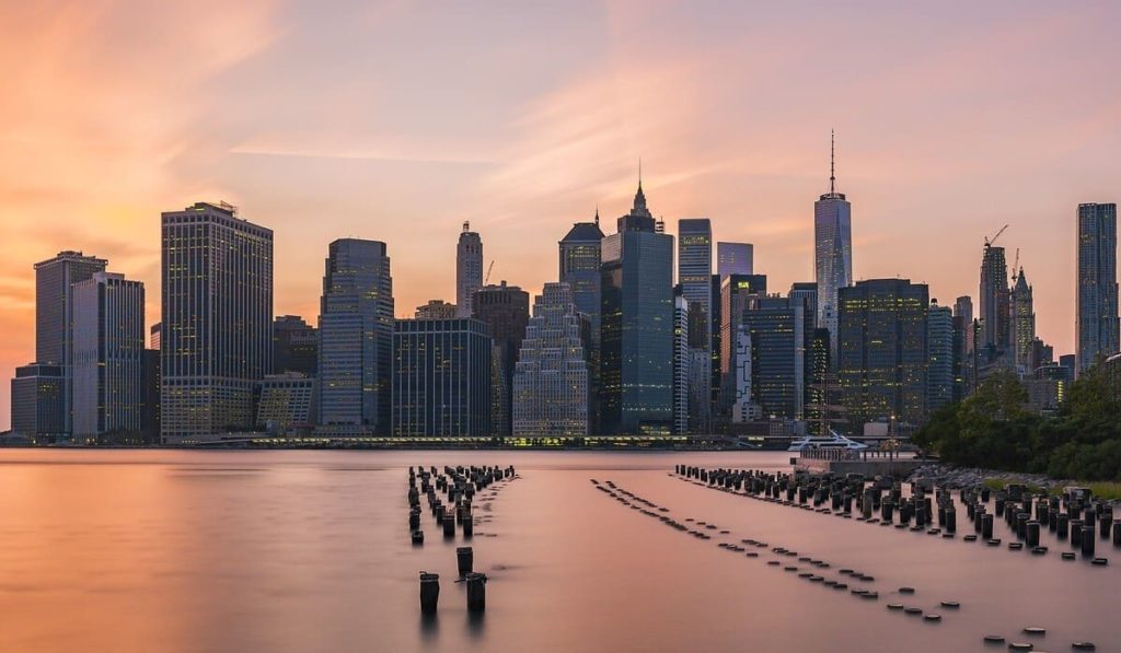 compliance conformite affaire escroquerie et fraude sans due-diligence avec sanction sec balckrock Kylie cometics et Arès management